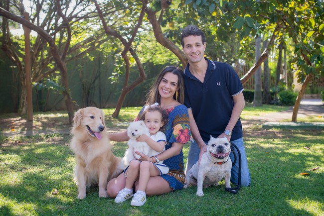 familia Rodolfo Medina com cachorros